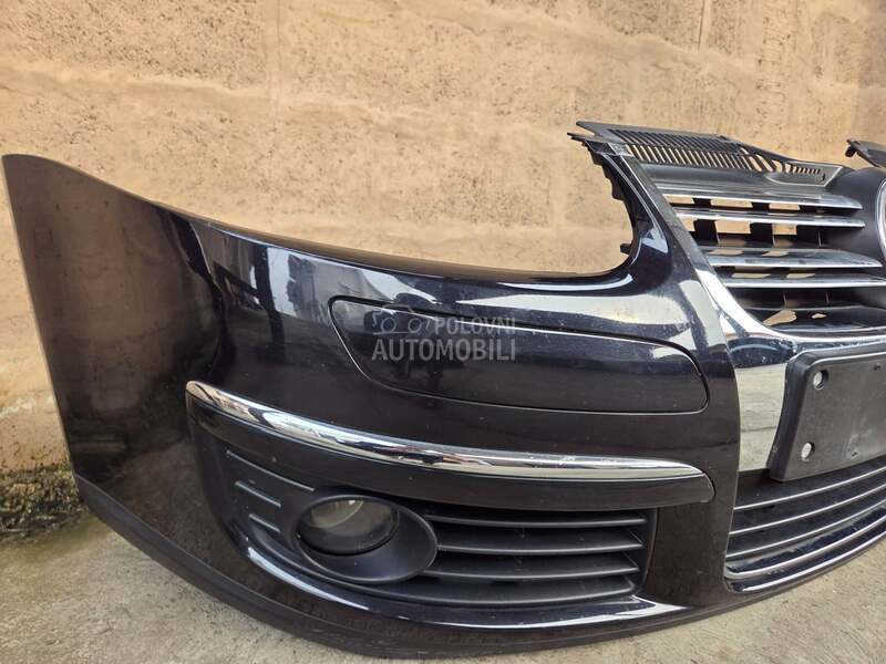 Prednji branik karavan