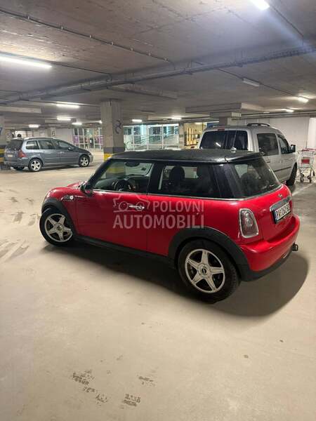 MINI Cooper 1.6