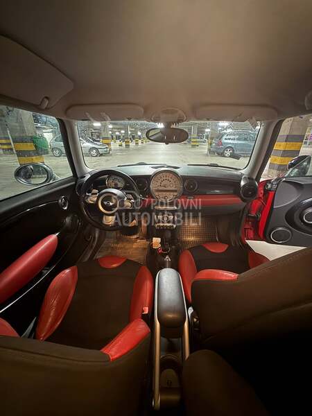 MINI Cooper 1.6