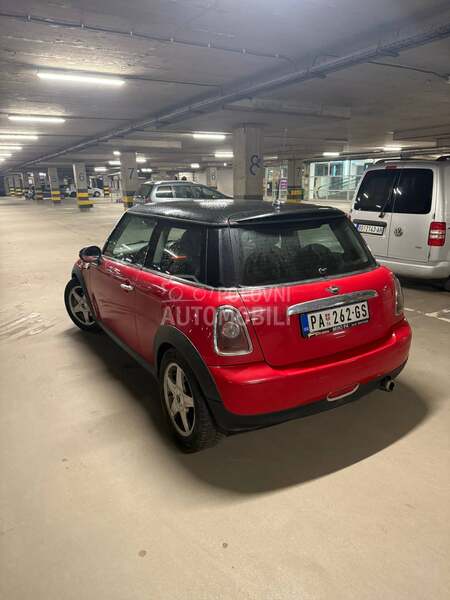 MINI Cooper 1.6