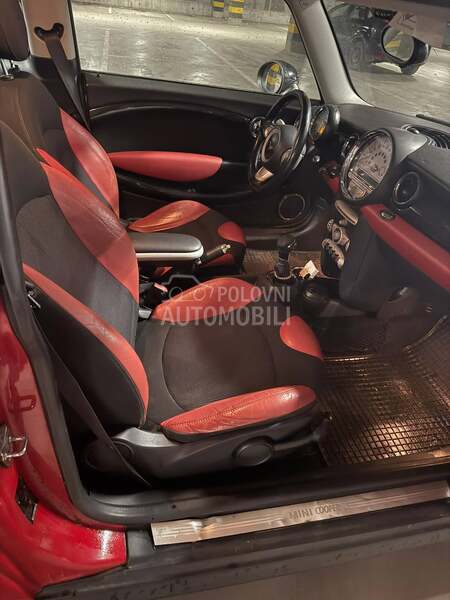 MINI Cooper 1.6