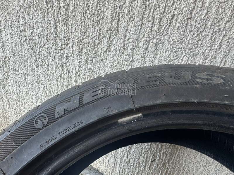 Ostalo 255/40 R19 Letnja