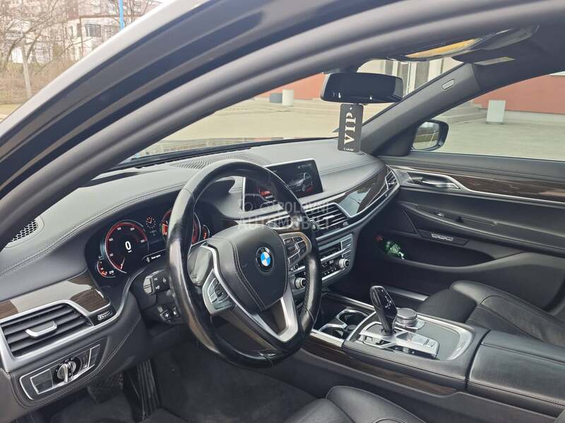 BMW 730 