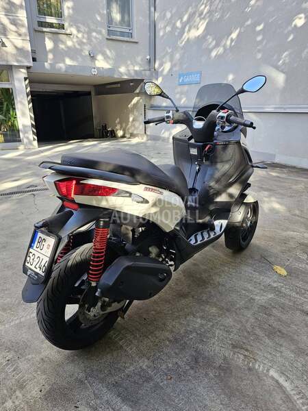 Piaggio mp3
