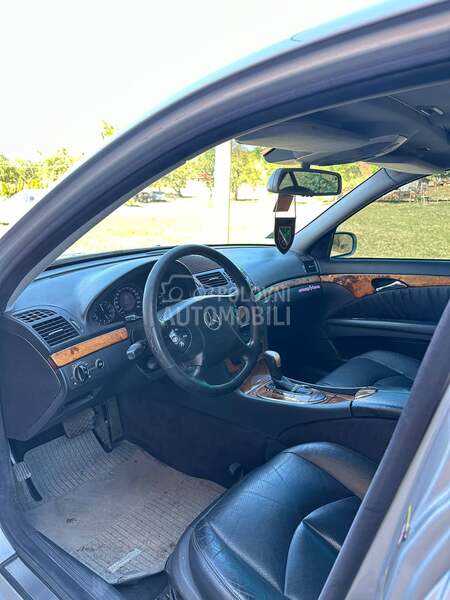 Mercedes Benz E 270 