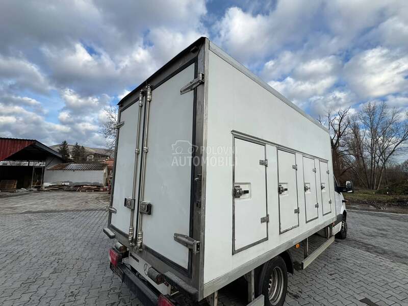 Mercedes Benz Sprinter 516 Carrier