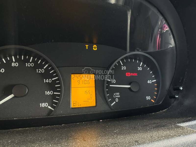 Mercedes Benz Sprinter 516 Carrier