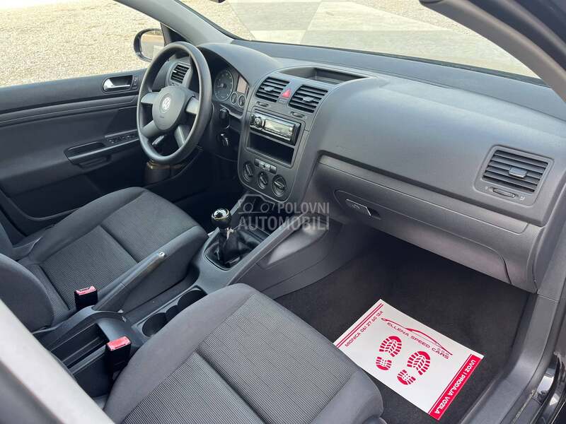 Volkswagen Golf 5 1.6