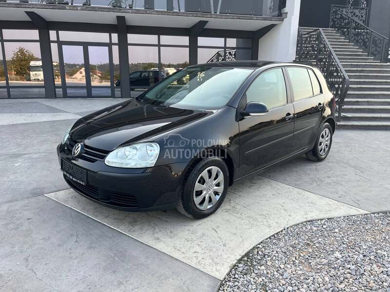 Volkswagen Golf 5 1.6