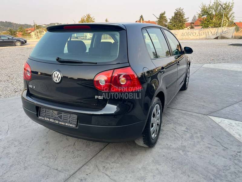 Volkswagen Golf 5 1.6