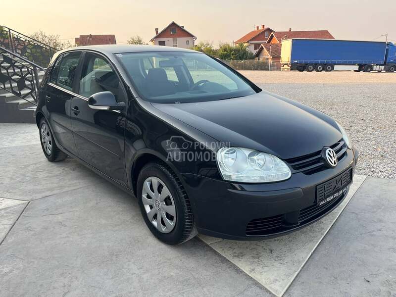 Volkswagen Golf 5 1.6