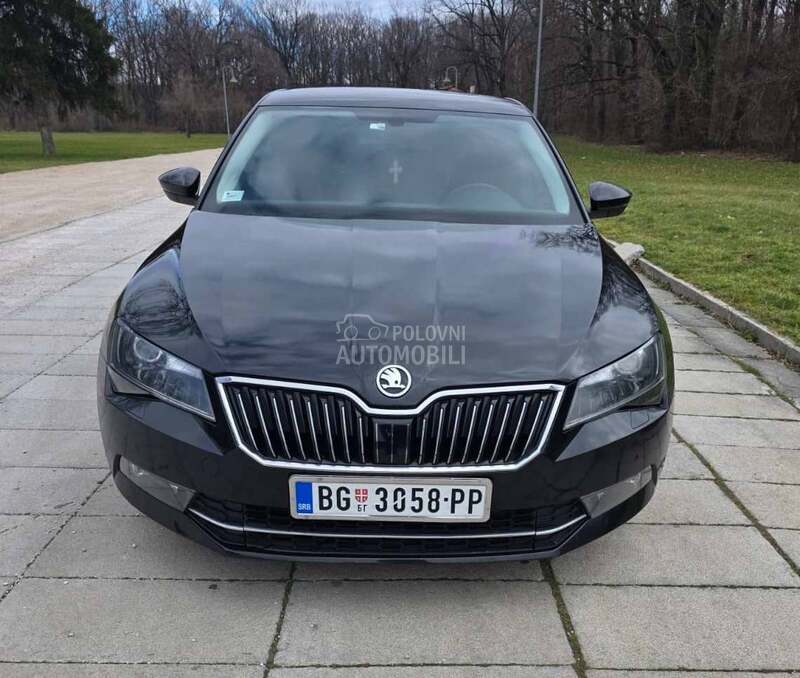 Škoda Superb 