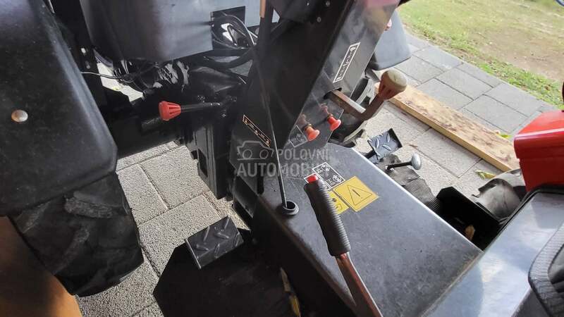 Antonio Carraro Agt 830