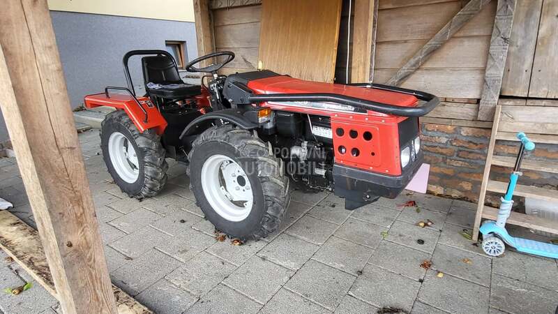 Antonio Carraro Agt 830