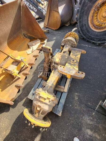 Zadnja osovina za Volvo L110E, L120E