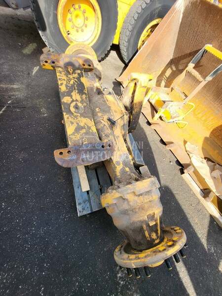 Zadnja osovina za Volvo L110E, L120E