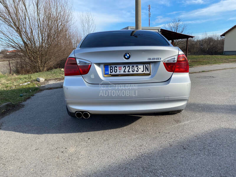 BMW 325 