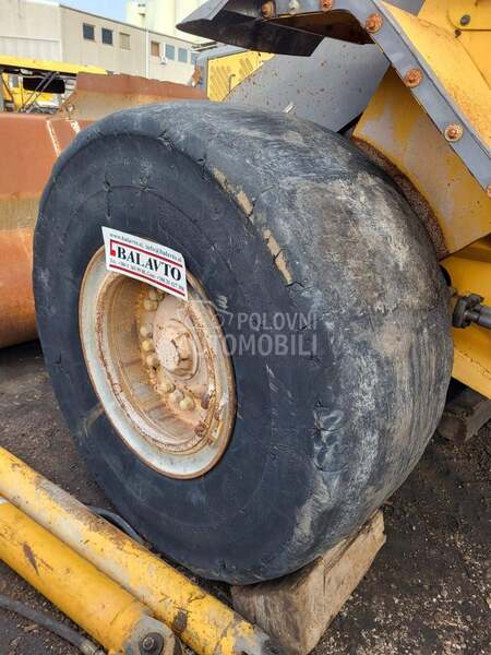 Felne za Volvo utovarivače