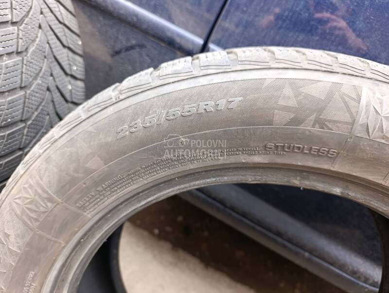Nexen 235/55 R17 Zimska