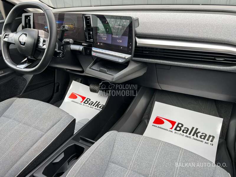 Renault Megane E-TECH/POKLON PUNJAČ