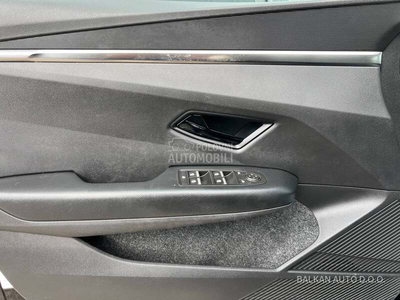 Renault Megane E-TECH/POKLON PUNJAČ