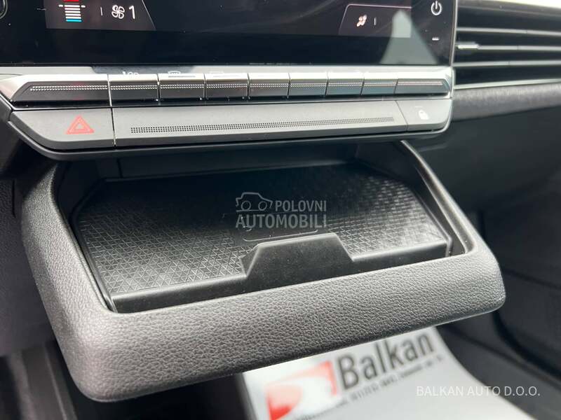 Renault Megane E-TECH/POKLON PUNJAČ