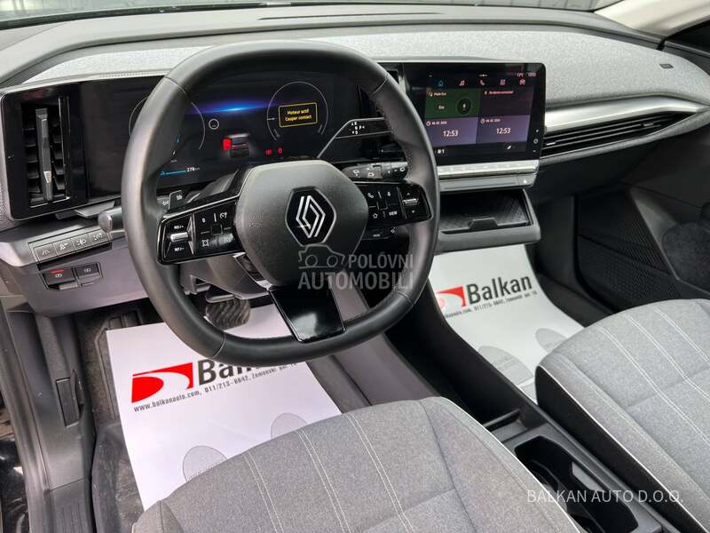 Renault Megane E-TECH/POKLON PUNJAČ
