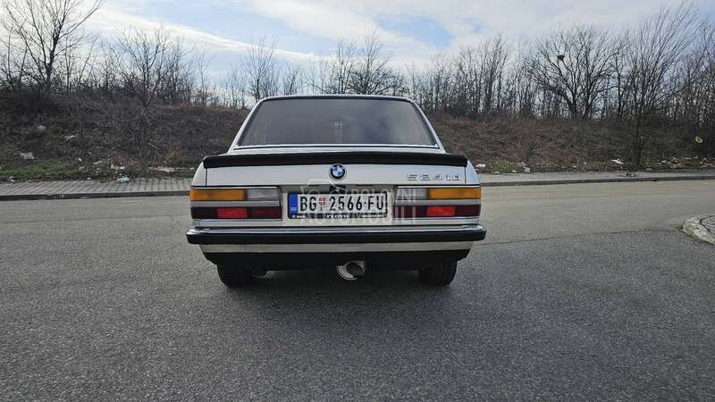 BMW 524 