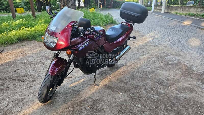 Kawasaki GPZ 500s