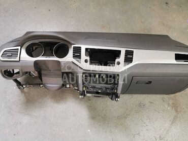Instrument tabla sa Airbagom za Volkswagen Golf Sportsvan od 2015. do 2020. god.