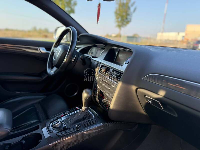 Audi S4 za kes popust