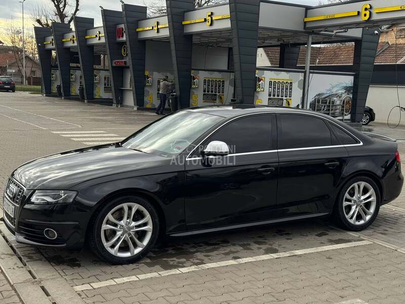Audi S4 za kes popust