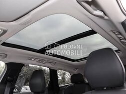 Volvo XC60 Ultimate Dark AWD B4 slika 9