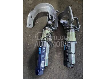 Motorići gepeka za Audi Q5 od 2008. do 2015. god.