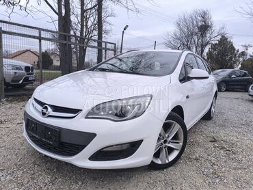 Opel Astra J 1.7 CDTI LED N A V I