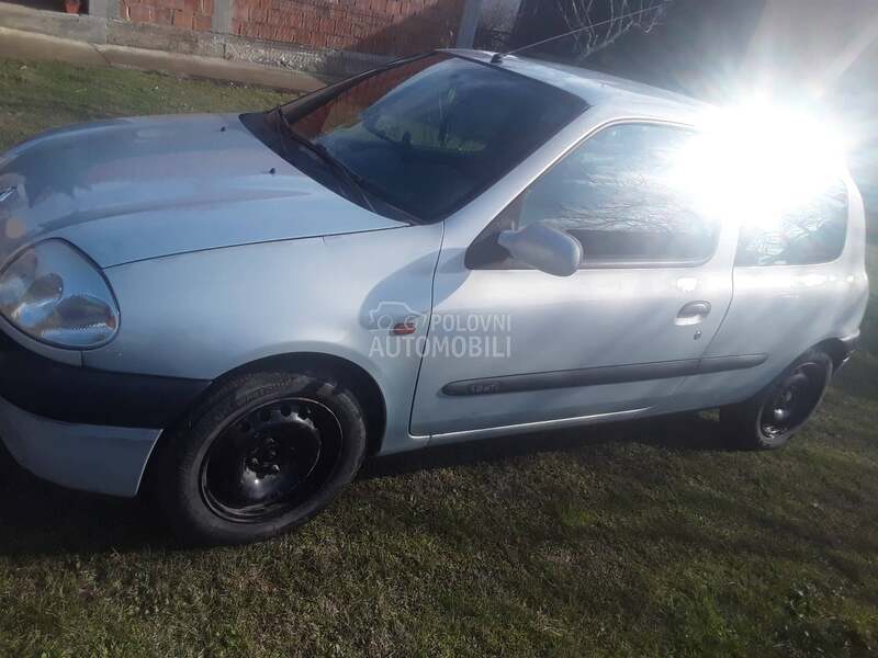 Renault Clio 