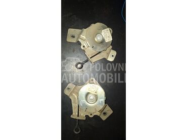 Sajle gepeka donji deo za Peugeot 3008 od 2008. do 2014. god.