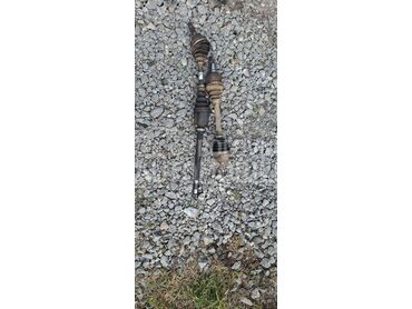 Poluosovina za Peugeot 3008, 5008 od 2011. do 2014. god.