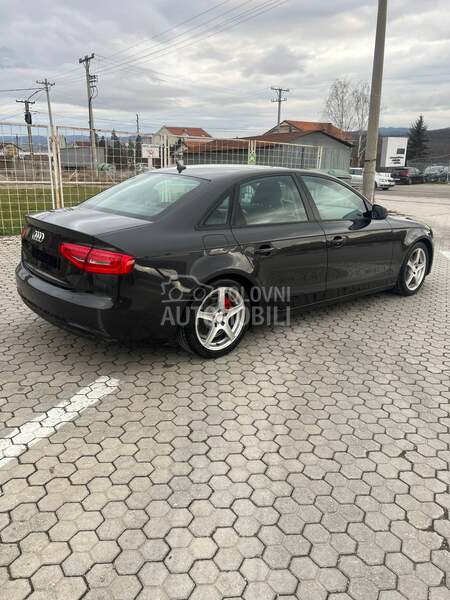 Audi A4 2.0 TDI/LED/XENON/