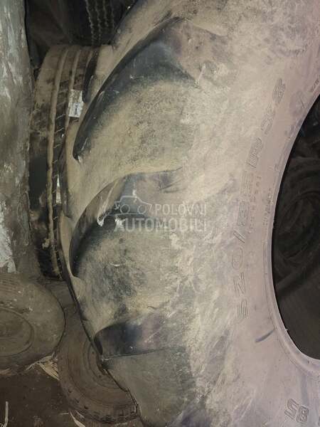 John Deere KLEBER i Firestone