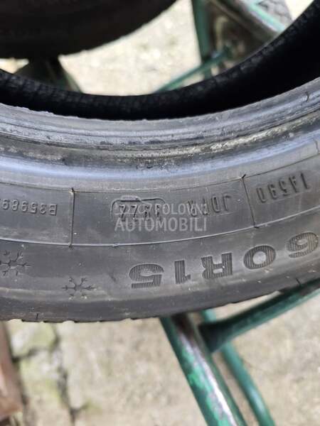 Dunlop 185/60 R15 Zimska