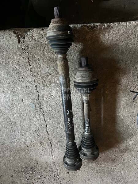 Volkswagen Passat B7 -  kompletan auto u delovima