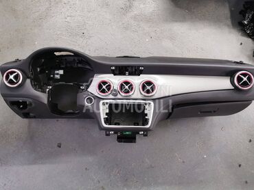Instrument tabla sa Airbagom za Mercedes Benz CLA Klasa, CLA 180, CLA 180 Shooting Brake ... od 2013. do 2020. god.