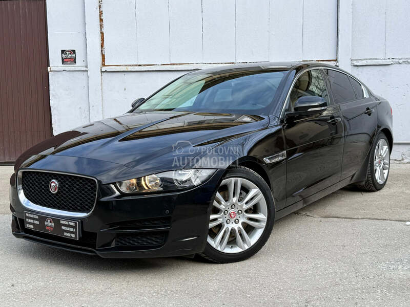 Jaguar XE 