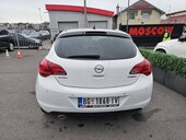 Opel Astra J 
