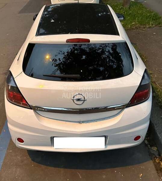 Opel Astra H 