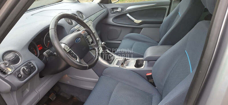 Ford S-Max 