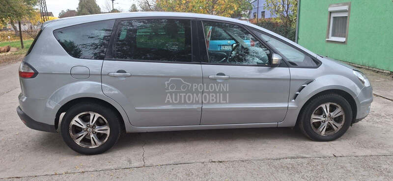 Ford S-Max 