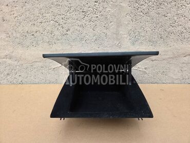 Srednja kaseta u tabli za Volkswagen Touran