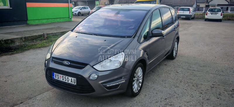 Ford S-Max 